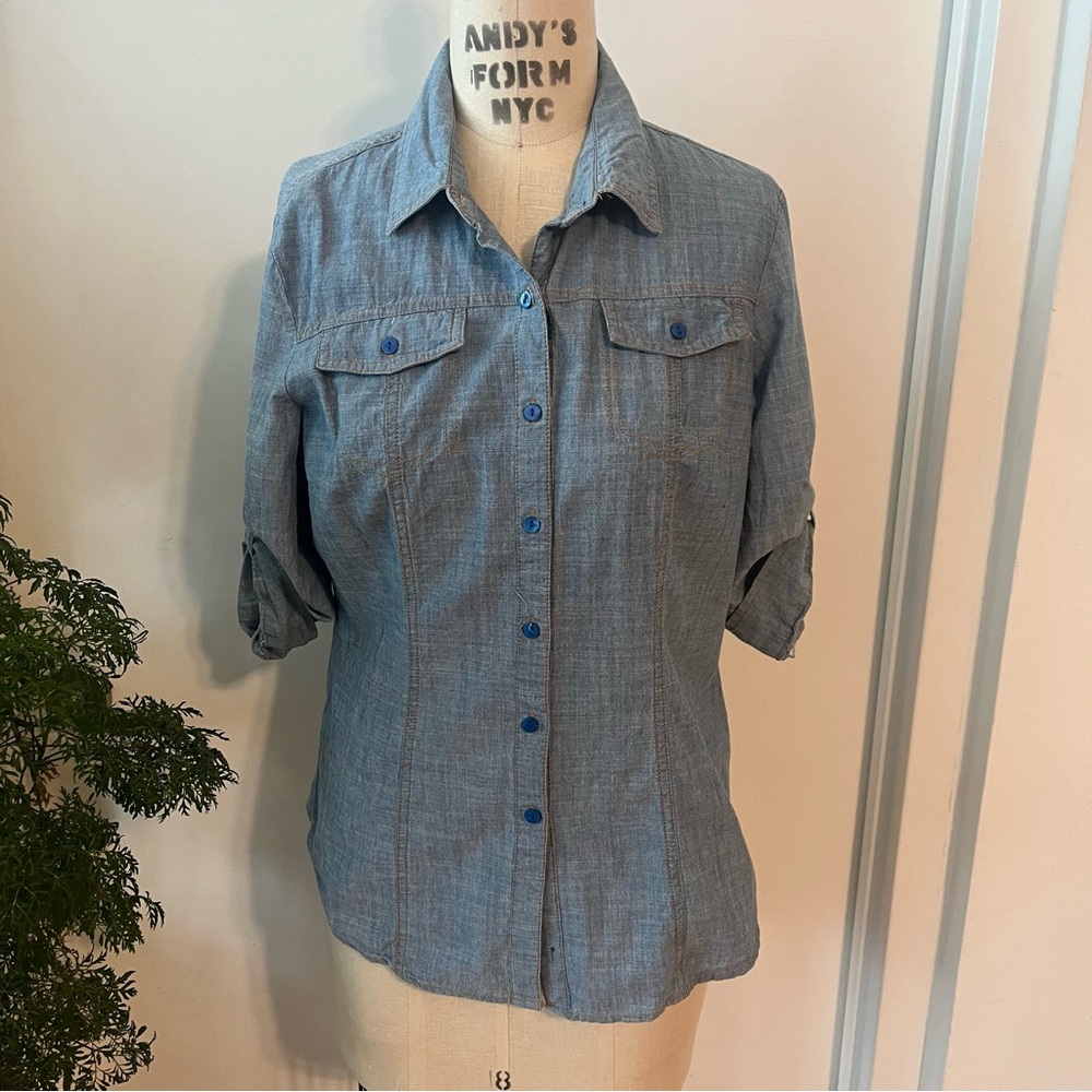 HESTER & ORCHARD NWT Women's Chambray Denim Button Down Size Small